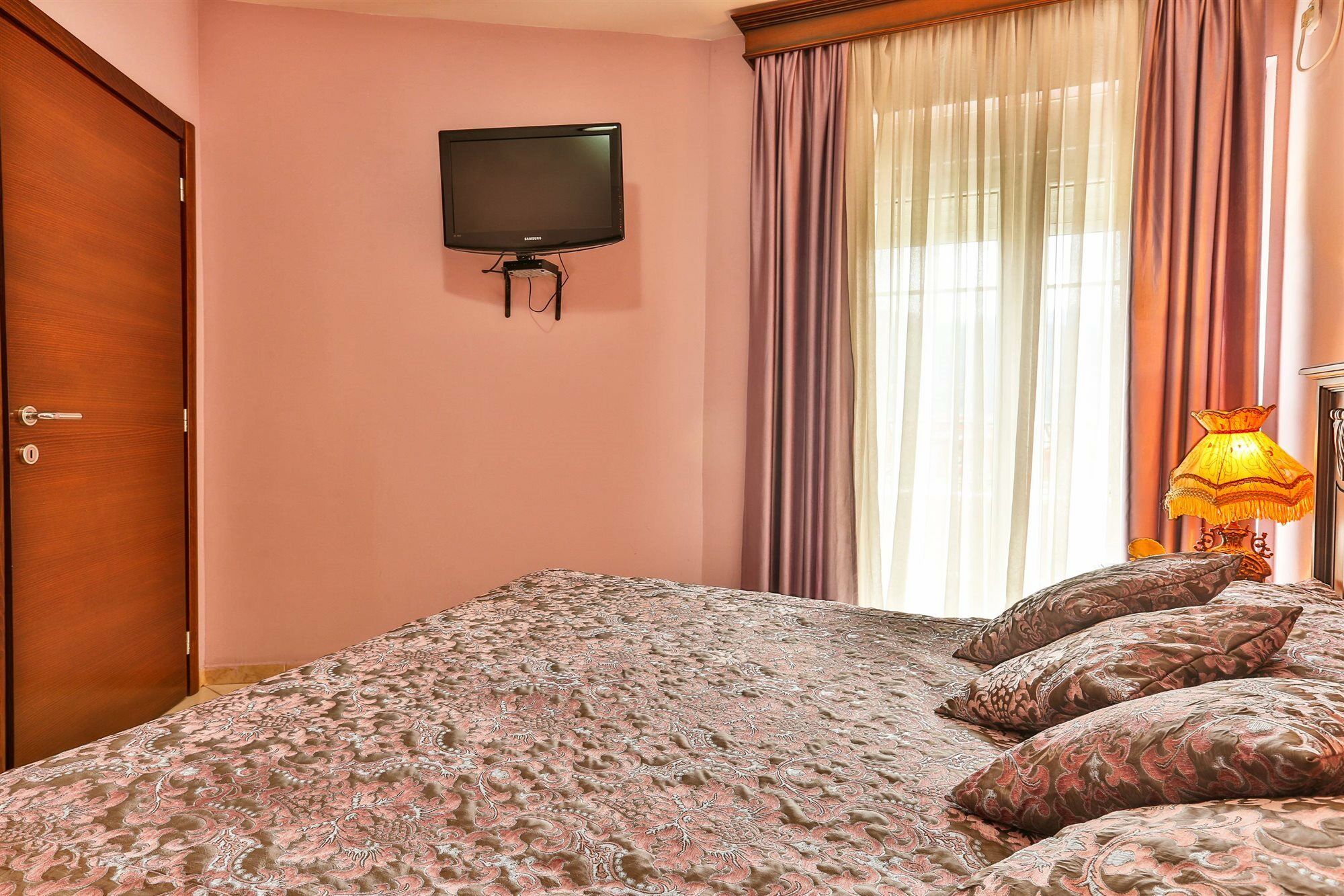 Villa Imperija Guesthouse Будва Экстерьер фото